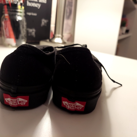 VANS size 7 - Picture 3 of 3